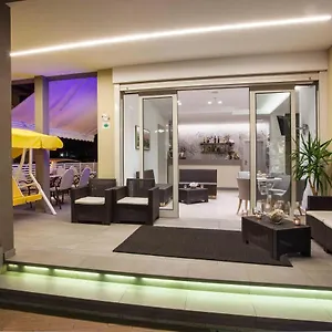 2* Hotel Leonardo